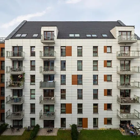 Minimalistyczny W Gdansku Z Widokiem Na Rzeke By Renters * גדנסק