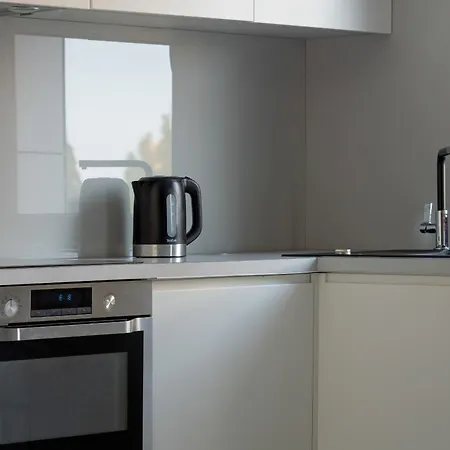 Minimalistyczny W Gdansku Z Widokiem Na Rzeke By Renters Apartment Gdansk